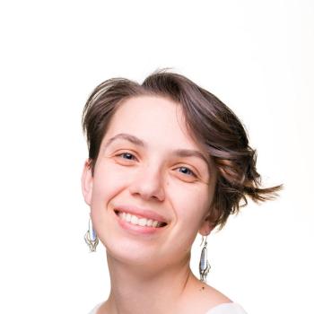 Headshot of Maria Nikolaitchik