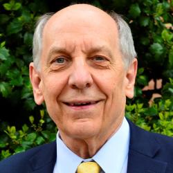 Louis Uccellini headshot